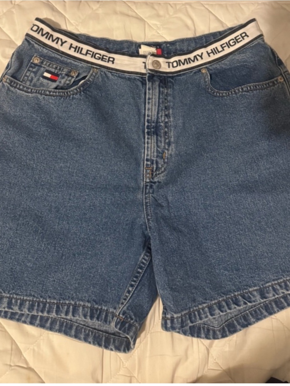 Tommy Hilfiger Women's Blue Denim Shorts with Logo Waistband
FITS LIKE A 6-8